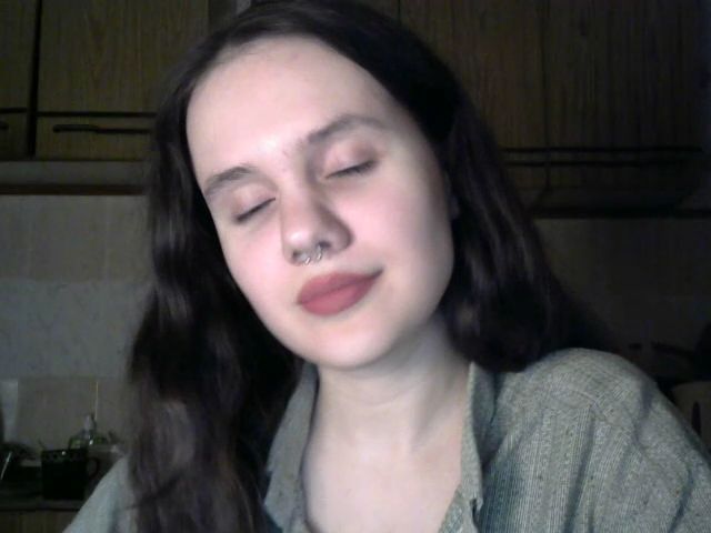 Live sex webcam photo for Mss_Veronika #269375145