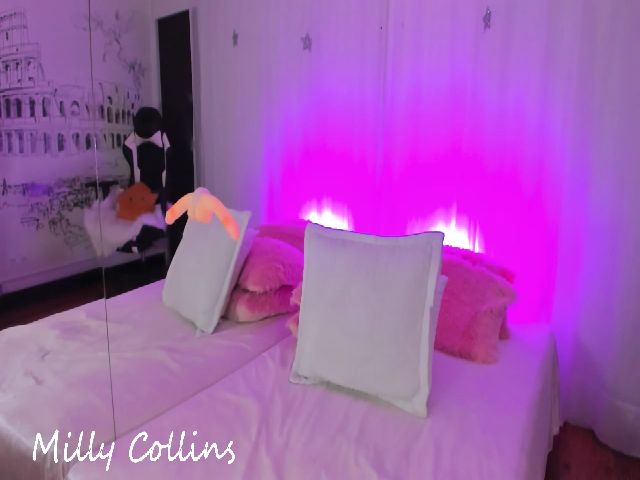 Live sex webcam photo for MillyCollins #269355517