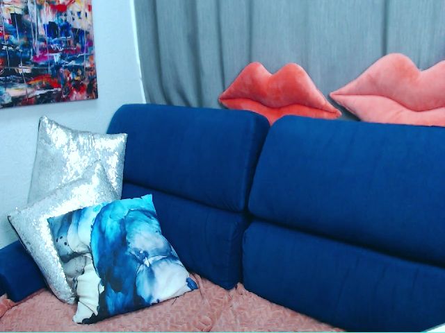 Live sex webcam photo for CaraLoveS #269369256