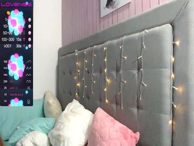 Live sex webcam photo for Arisha_bloom #269358758
