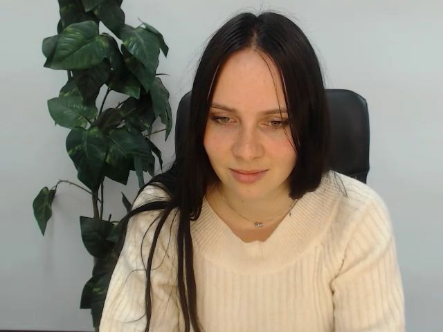 Live sex webcam photo for KendraLei #269363242