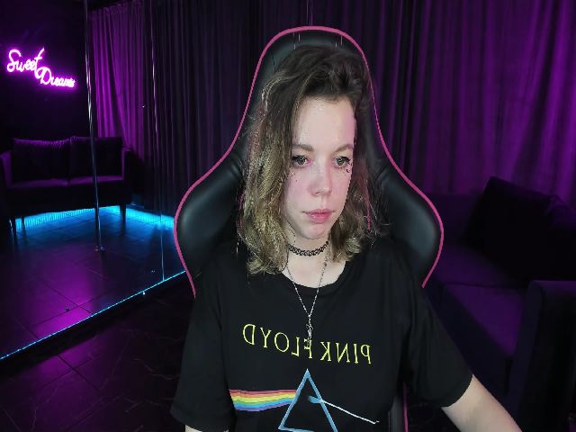 Live sex webcam photo for ClancyOsborne #269357510