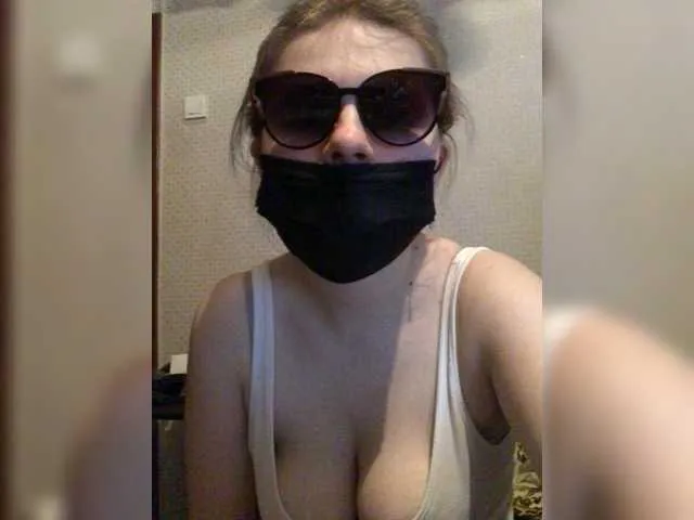 Live sex webcam photo for Irish8m #269355674
