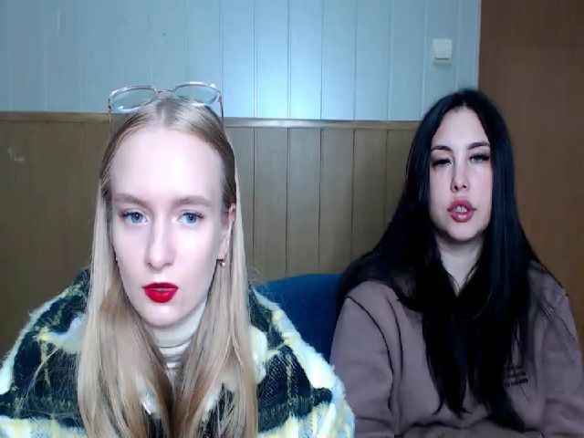 Live sex webcam photo for EmillyWillis #269360014