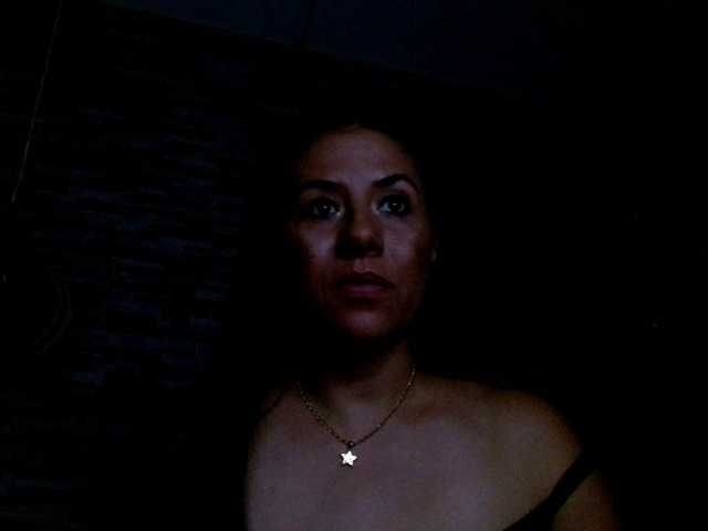 Live sex webcam photo for Karindiaz #269356281