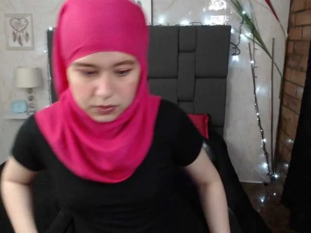 Live sex webcam photo for haddy18 #269365793