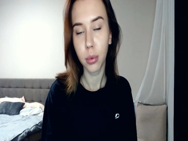 Live sex webcam photo for MiniDivaa #269358418