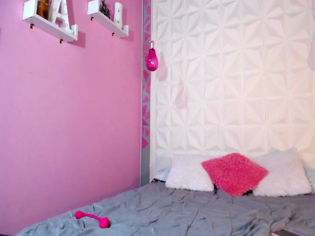 Live sex webcam photo for Aleja_Clark #269359880