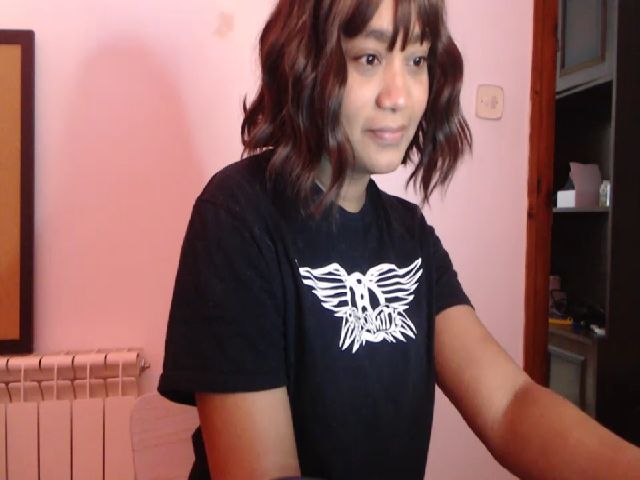 Live sex webcam photo for Tiana_MFC #269368575