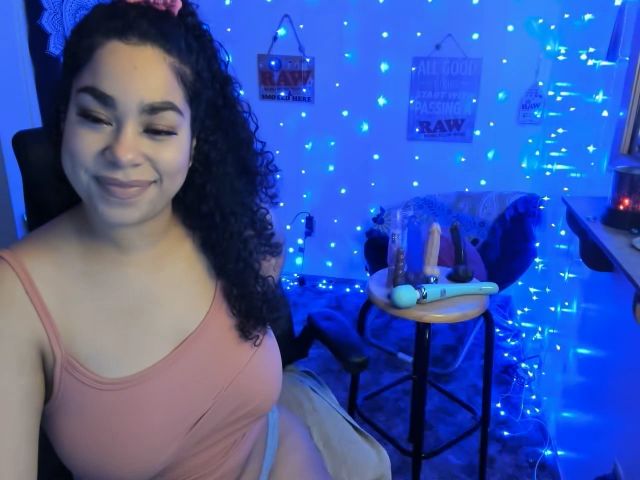 Live sex webcam photo for maxineegibson #269376056