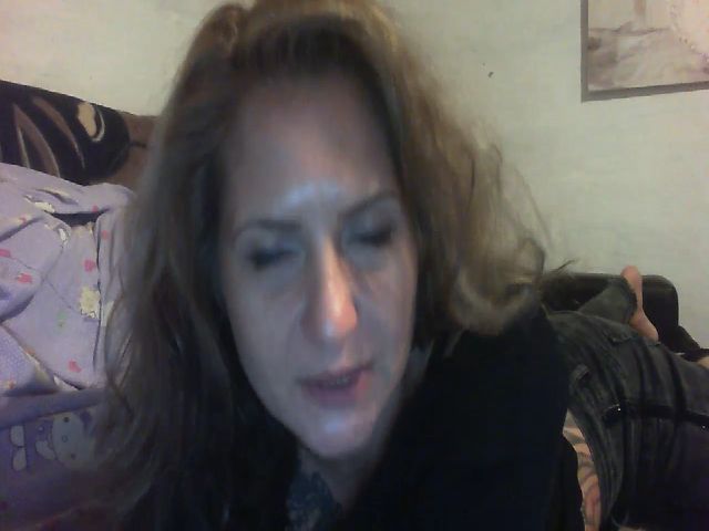 Live sex webcam photo for Fullmoon4u #269373132