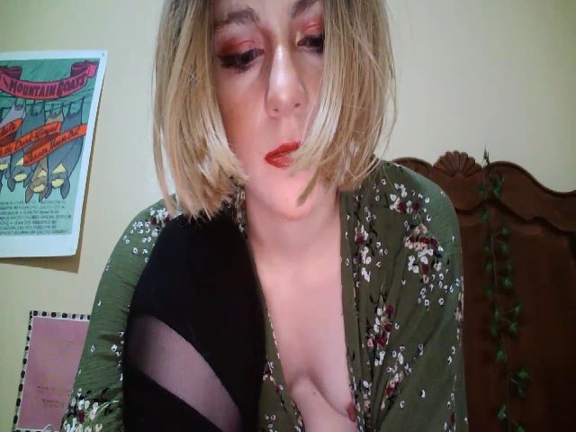 Live sex webcam photo for Miri_xo20 #269366452