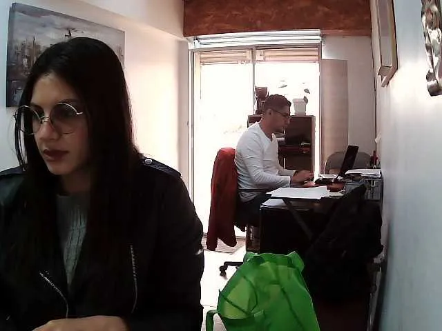 Live sex webcam photo for isabellalatin #269371131