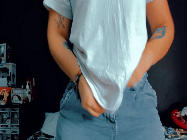 Live sex webcam photo for VitaCastle #269369234