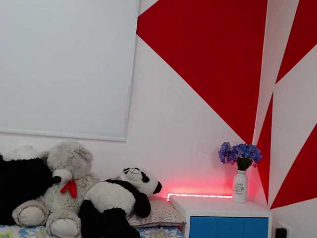 Live sex webcam photo for Llyly-hs #269356037