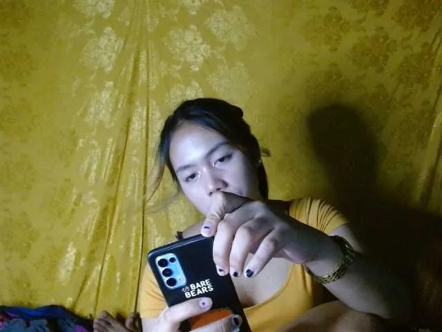 Live sex webcam photo for TrixieSoHottt #269371334