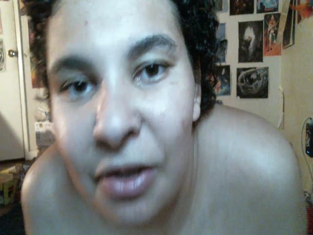 Live sex webcam photo for HornyHunBunny #269359926