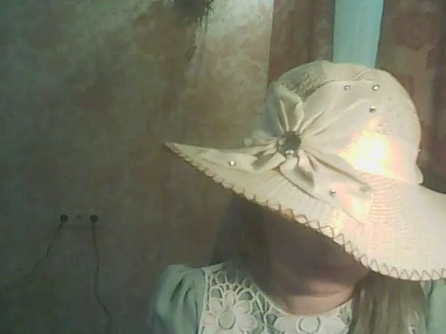 Live sex webcam photo for saden27 #269360760