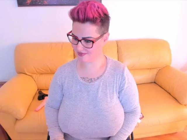 Live sex webcam photo for xxxkim #269393436