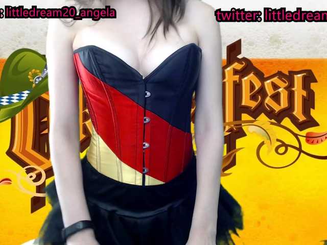 Live sex webcam photo for littledream20 #287946180