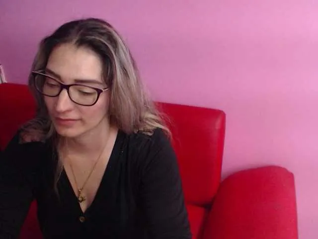 Live sex webcam photo for jeniferblanco #269377857