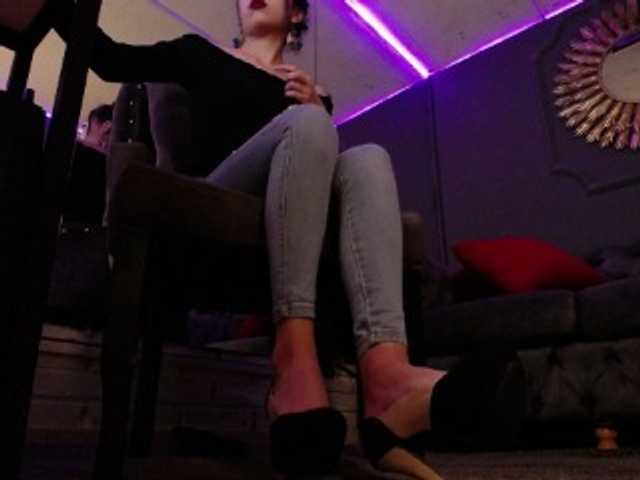 Live sex webcam photo for Cheerryll #287995636