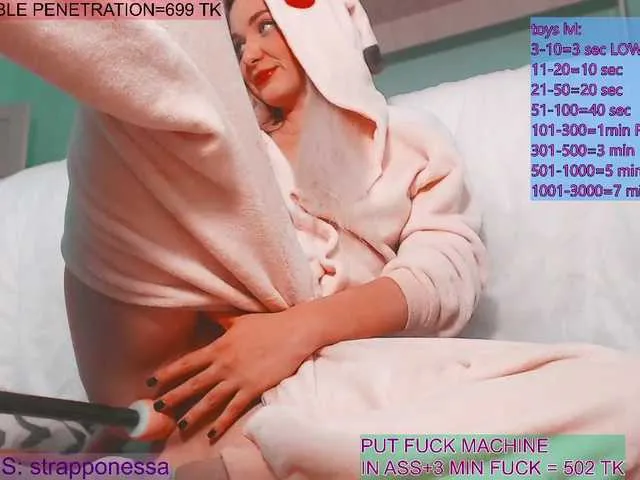 Live sex webcam photo for i-fuckmachine #269391809