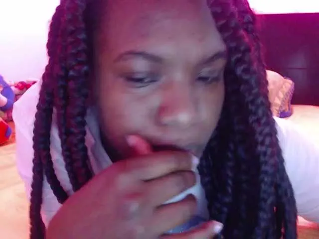 Live sex webcam photo for Daizy-cooper #269393632