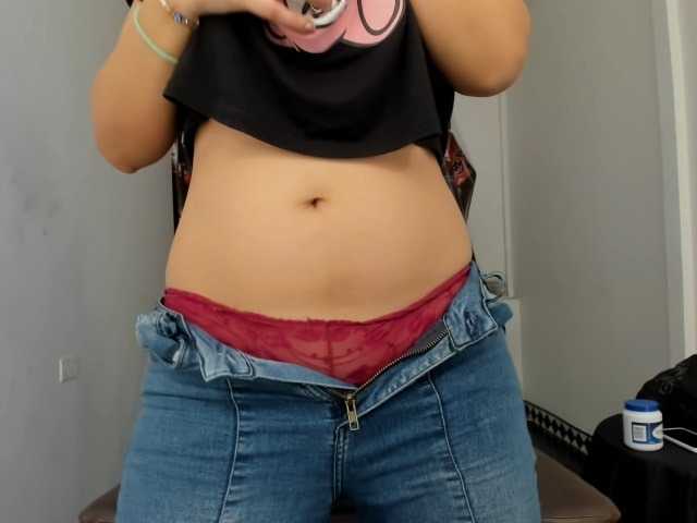 Live sex webcam photo for cristal-230 #269382601