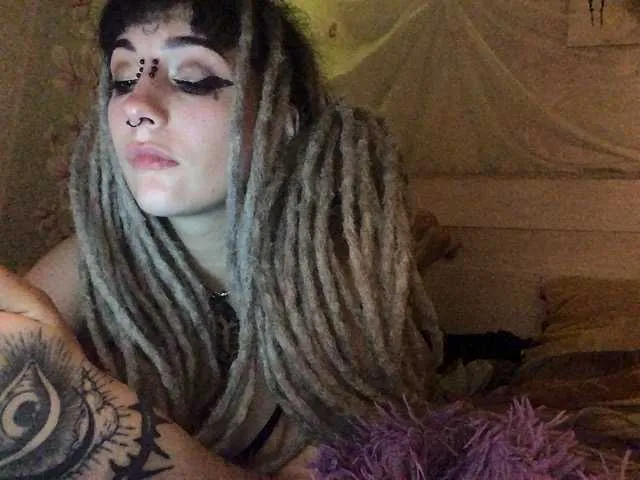 Live sex webcam photo for OlliRat #269376451