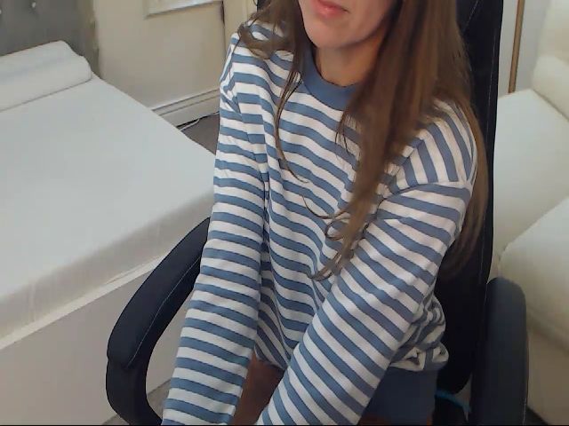 Live sex webcam photo for SexyFantasyBB #269384523