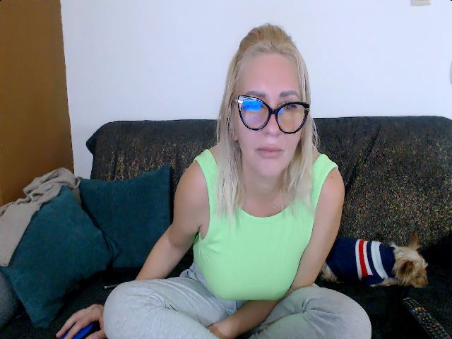 Live sex webcam photo for Stephycute #269391564