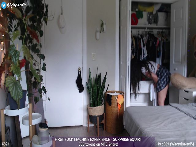 Live sex webcam photo for LanaTy #269395429