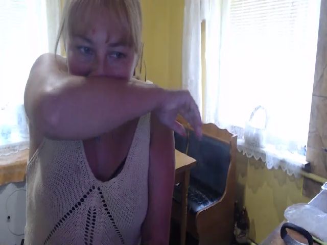 Live sex webcam photo for xxx_butterfly #269385549
