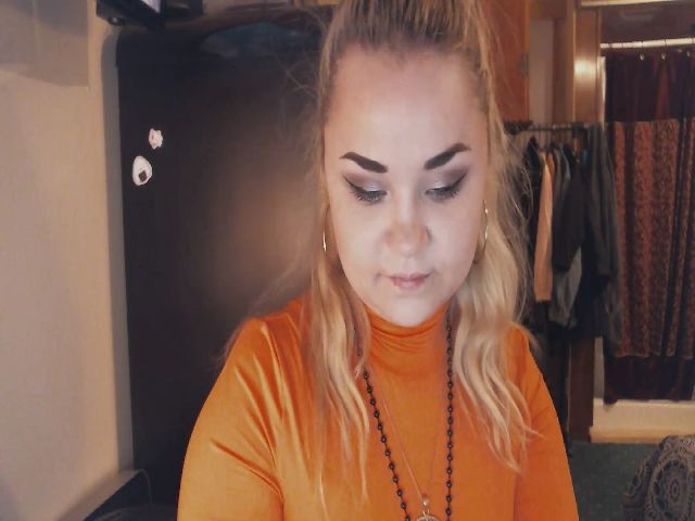 Live sex webcam photo for LilyWhite710 #269396016