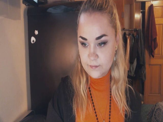 Live sex webcam photo for LilyWhite710 #269396142