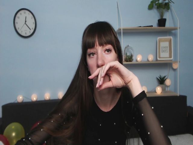 Live sex webcam photo for AgataLinn #269390671