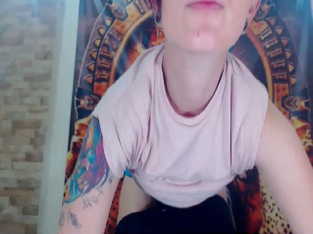 Live sex webcam photo for poison_blue #269389757