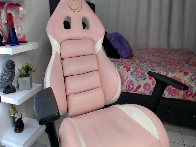 Live sex webcam photo for Beautifulunna #269384215