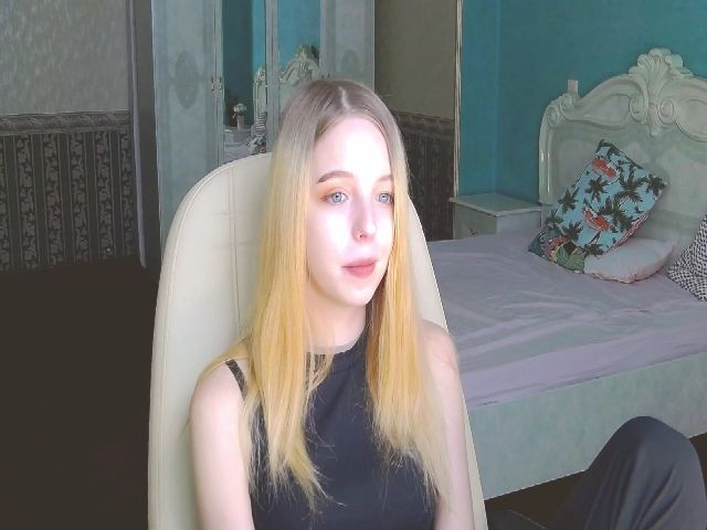 Live sex webcam photo for AmyLime #269383561