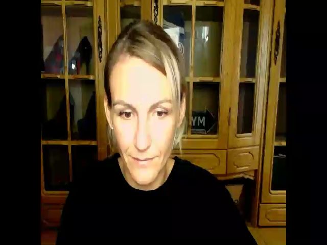 Live sex webcam photo for MiliEsiens #269384996