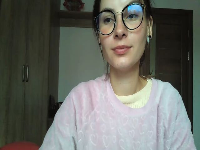 Live sex webcam photo for MisssSun #269388338