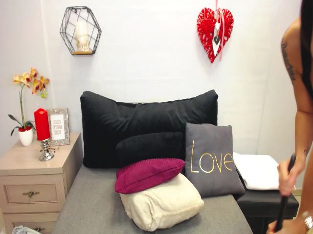 Live sex webcam photo for LaylaFantasy #269388628