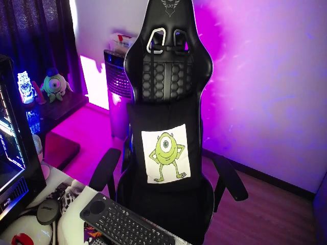 Live sex webcam photo for BiancaMiller #269386416