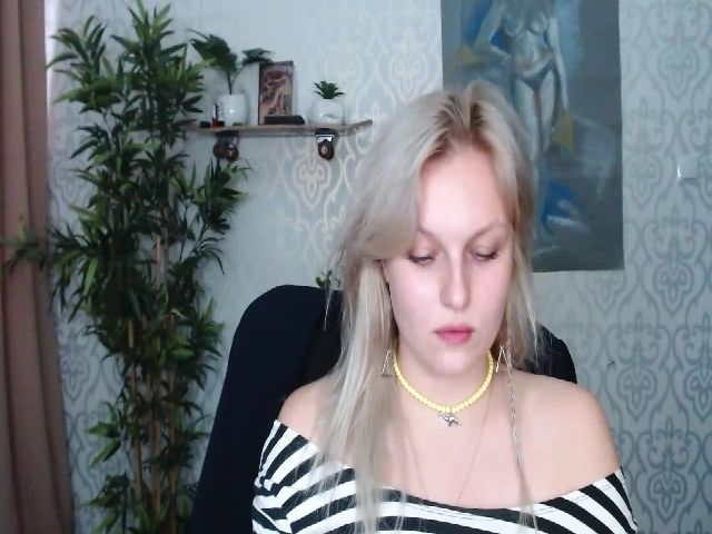 Live sex webcam photo for Dorina_xX #269389966