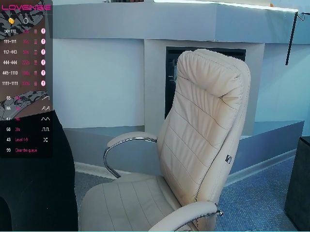 Live sex webcam photo for Red_Bunnyy #269395272