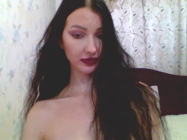Live sex webcam photo for GirlPlayy #269389318