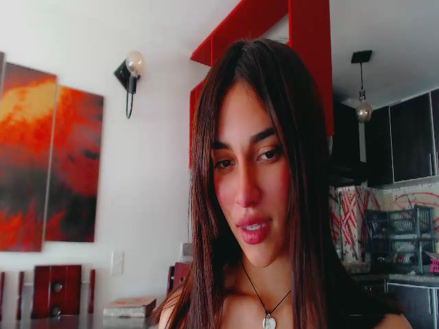 Live sex webcam photo for Luna_candyy #269393978