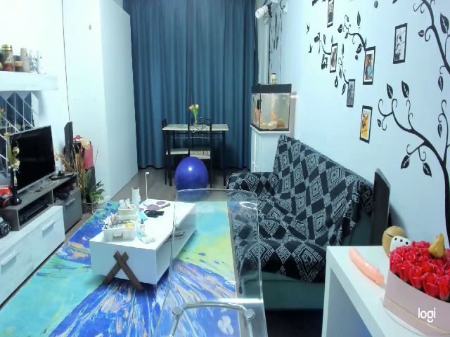 Live sex webcam photo for OneLife_ #269380117