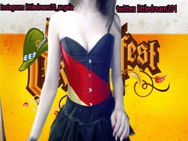 Live sex webcam photo for Littledream20 #269389761